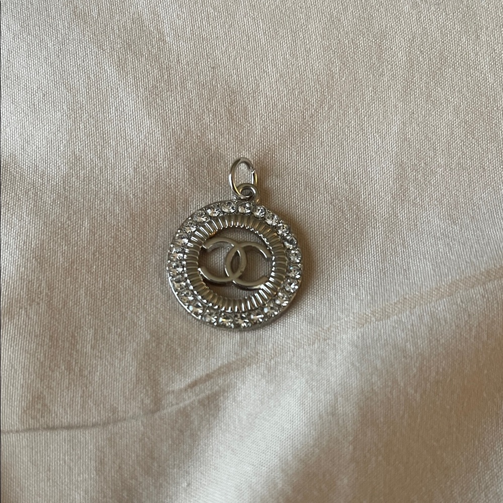 Chanel CC Silver Zipper Pull